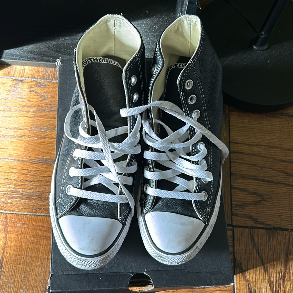 Black Leather Converse Size 6.5 Big Kids Size